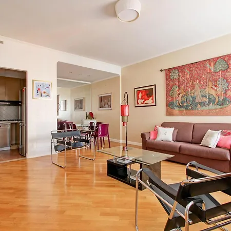 Apartment Roberta Fontana Di Trevi Rom